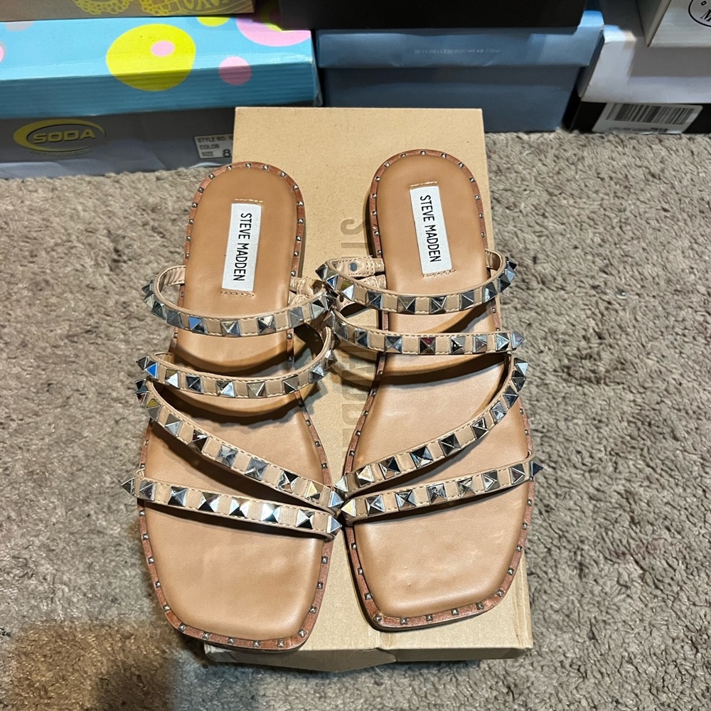 Steve Madden Tan Skyler Sandal Size 8